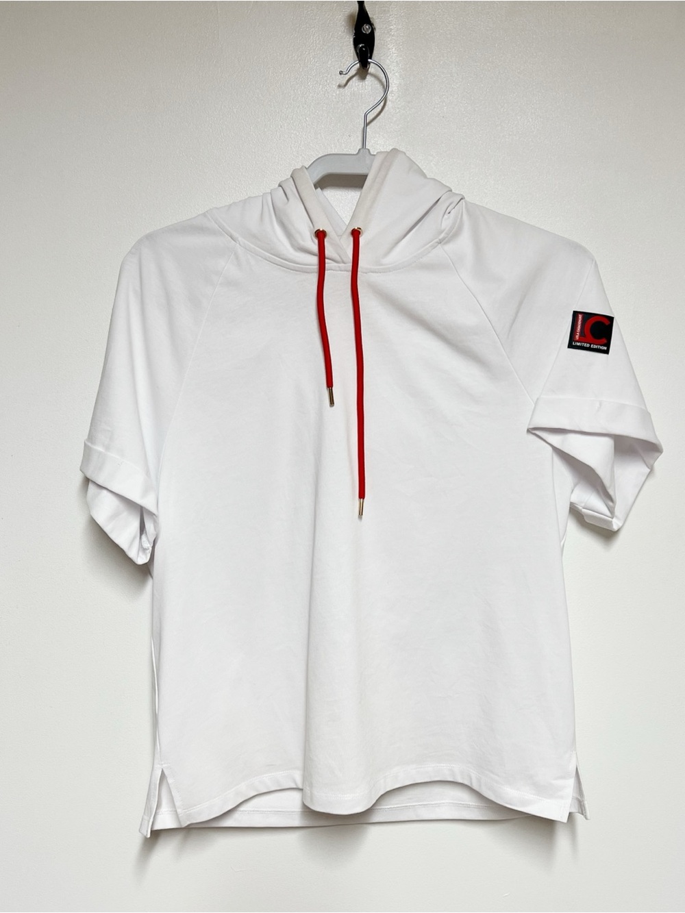 NWOT Lola Casademunt Limited Edition White Short Sleeve Womens Cotton Hoodie 8